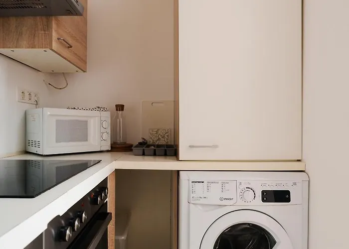 Spacious Austrian Style Close To Center Landstrasse * Wien